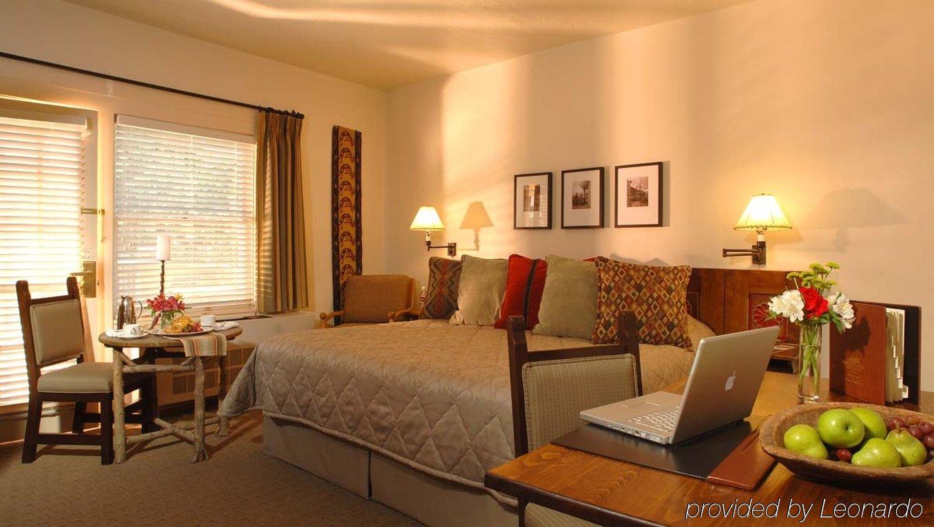 The Bishops Lodge Ranch Resort And Spa Rancho Encantado Rum bild
